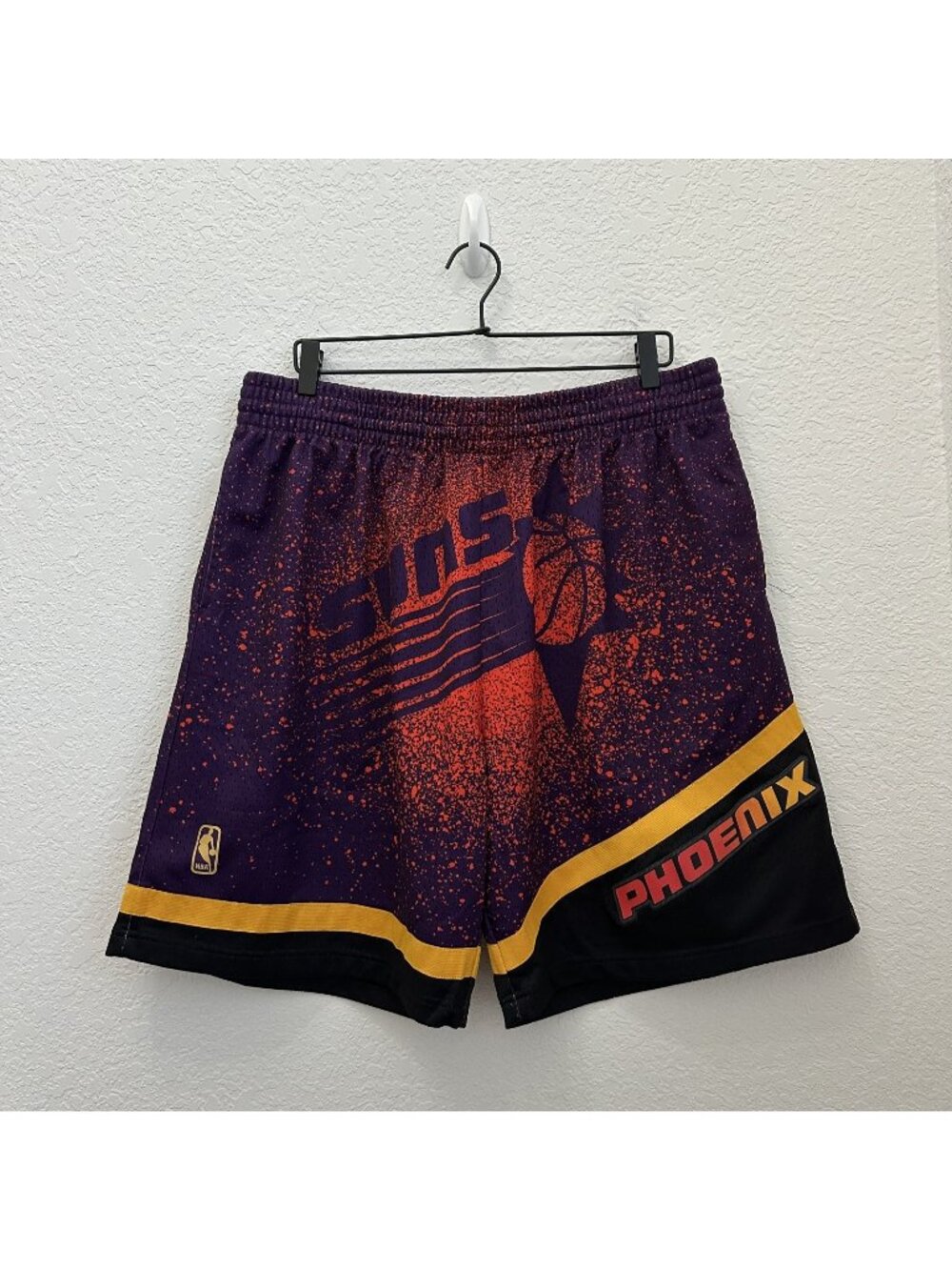 Mitchell & Ness Phoenix Suns Hardwood Classics Swingman Shorts Men's 2XL Purple